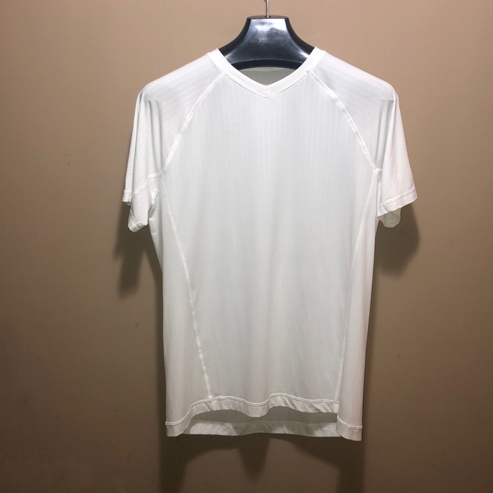 Lululemon Sporty V